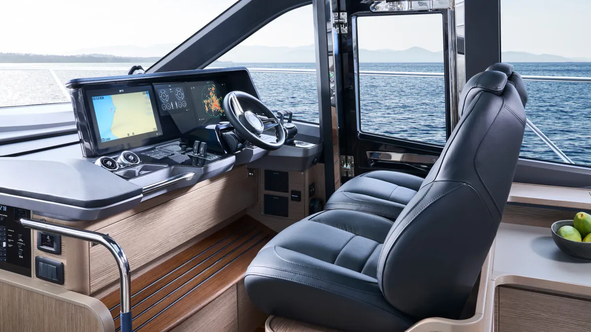 Princess S65 — Exterior photo 12