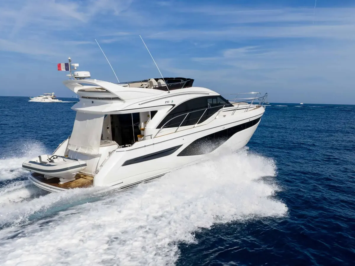 Princess F50 — Exterior photo 12