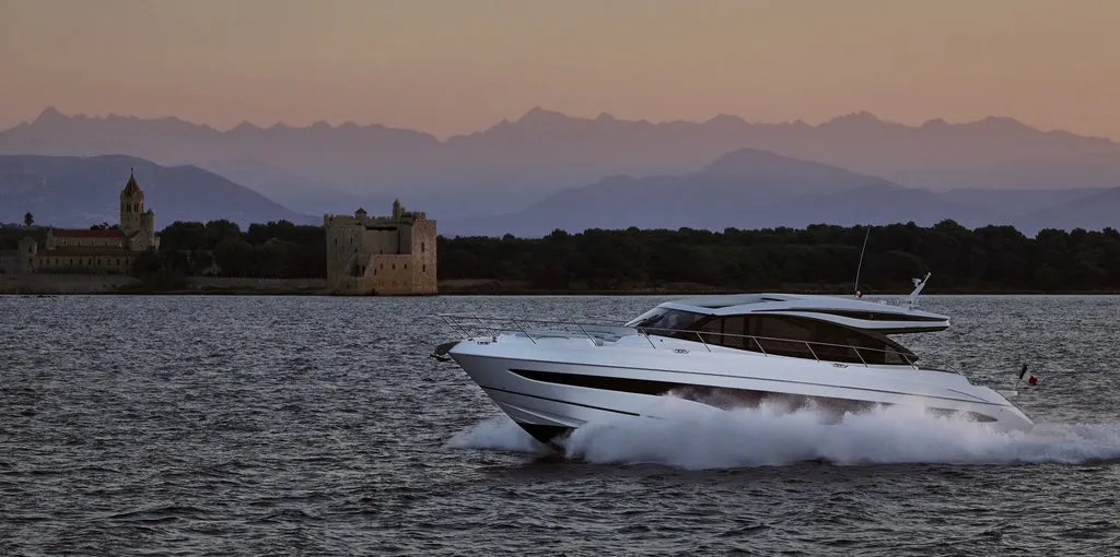Princess V65 — Exterior photo 13