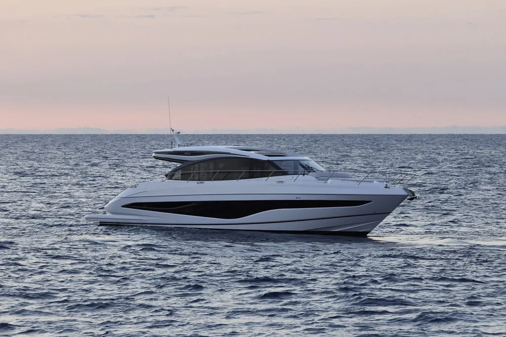 Princess V65 — Exterior photo 14