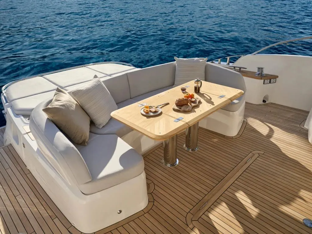Princess V65 — Exterior photo 19