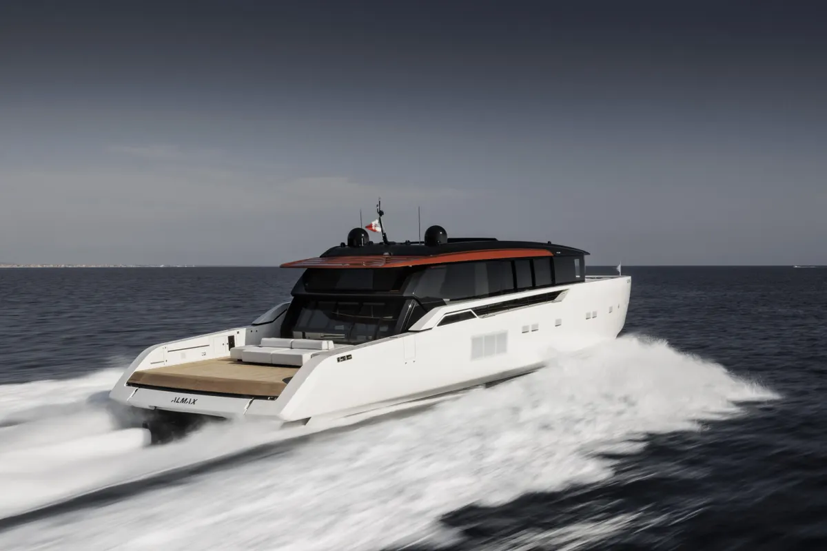 Sanlorenzo SP110
