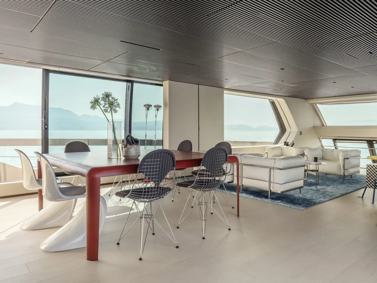 Sanlorenzo SP110 — Interior photo 6