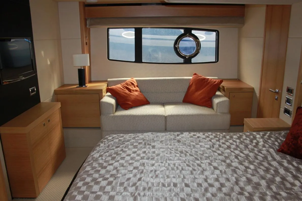 Sunseeker Manhattan 63 — Interior photo 9