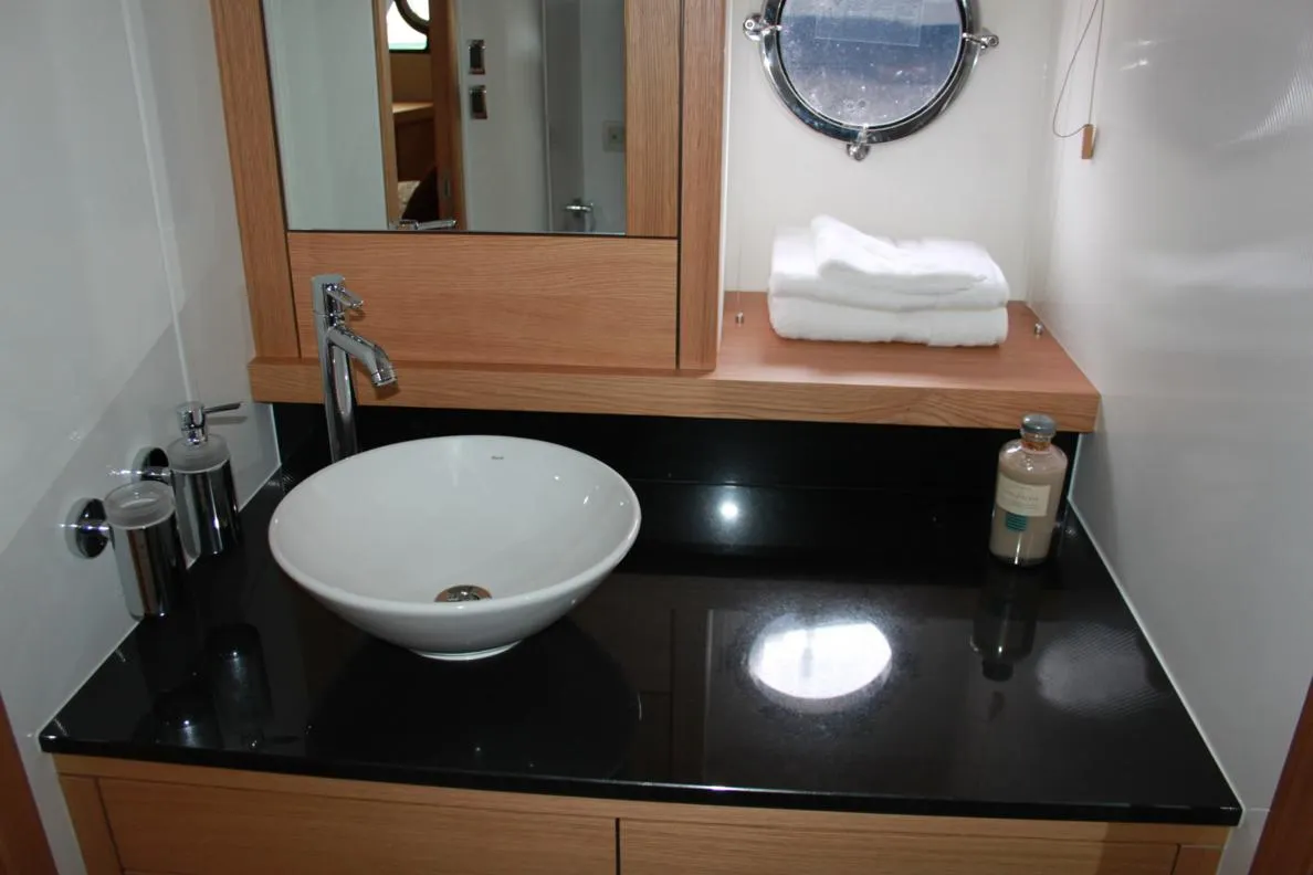 Sunseeker Manhattan 63 — Interior photo 11