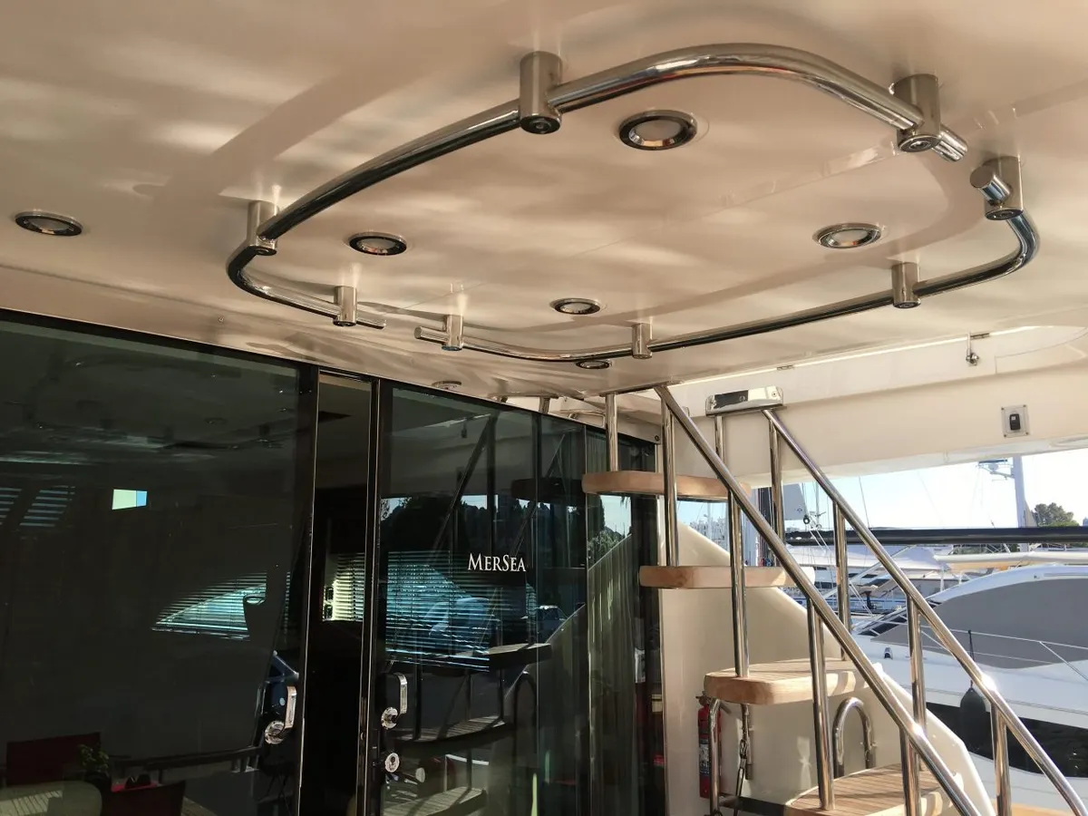 Fairline Squadron 68 — Exterior photo 15