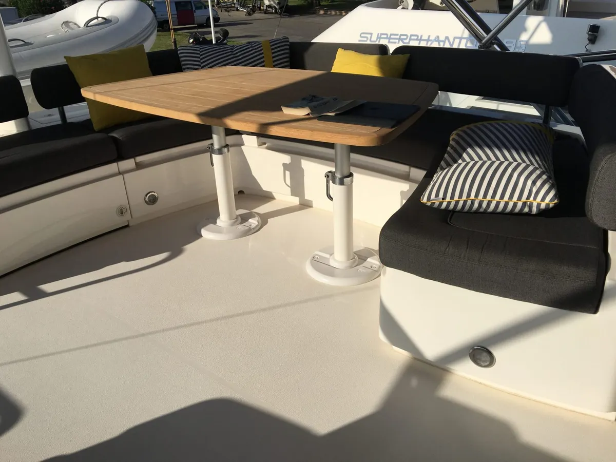 Fairline Squadron 68 — Exterior photo 18