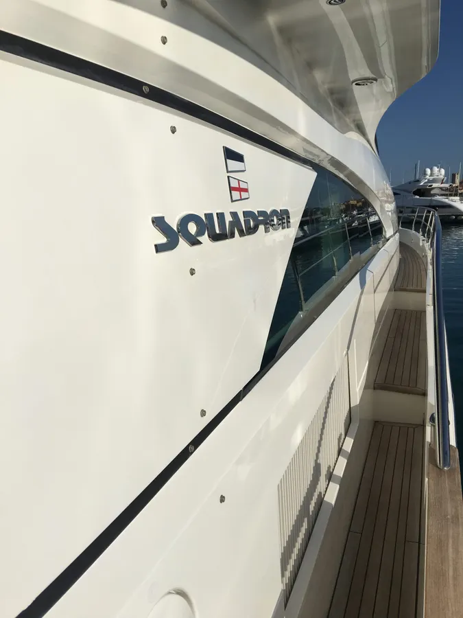 Fairline Squadron 68 — Exterior photo 6