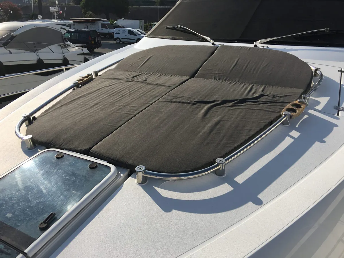 Fairline Squadron 68 — Exterior photo 8