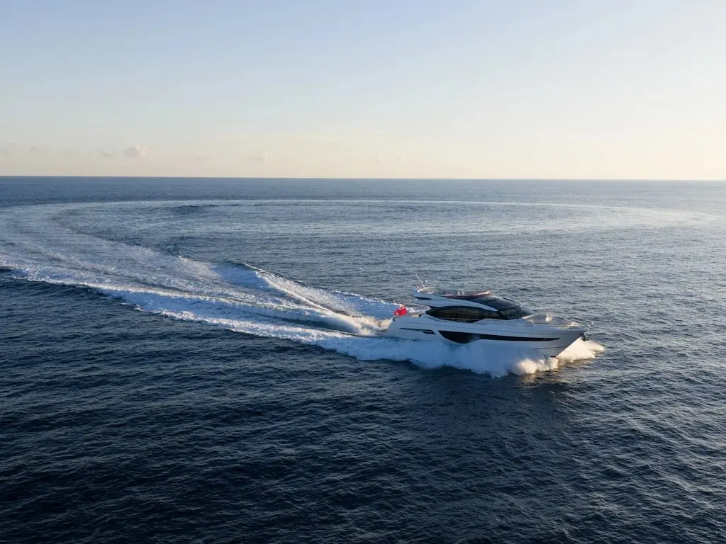 Princess S78 — Exterior photo 6
