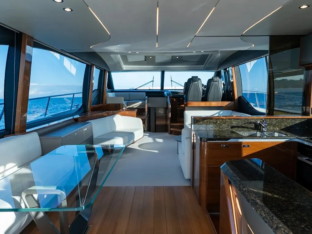 Princess S78 — Interior photo 6