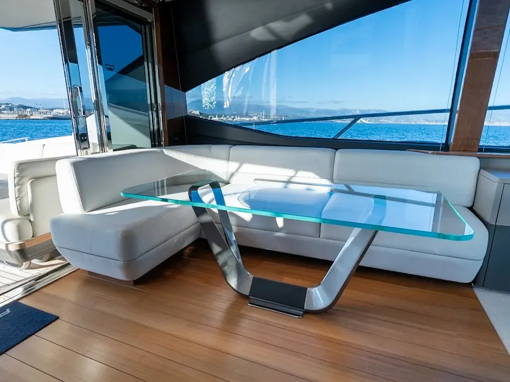 Princess S78 — Interior photo 7