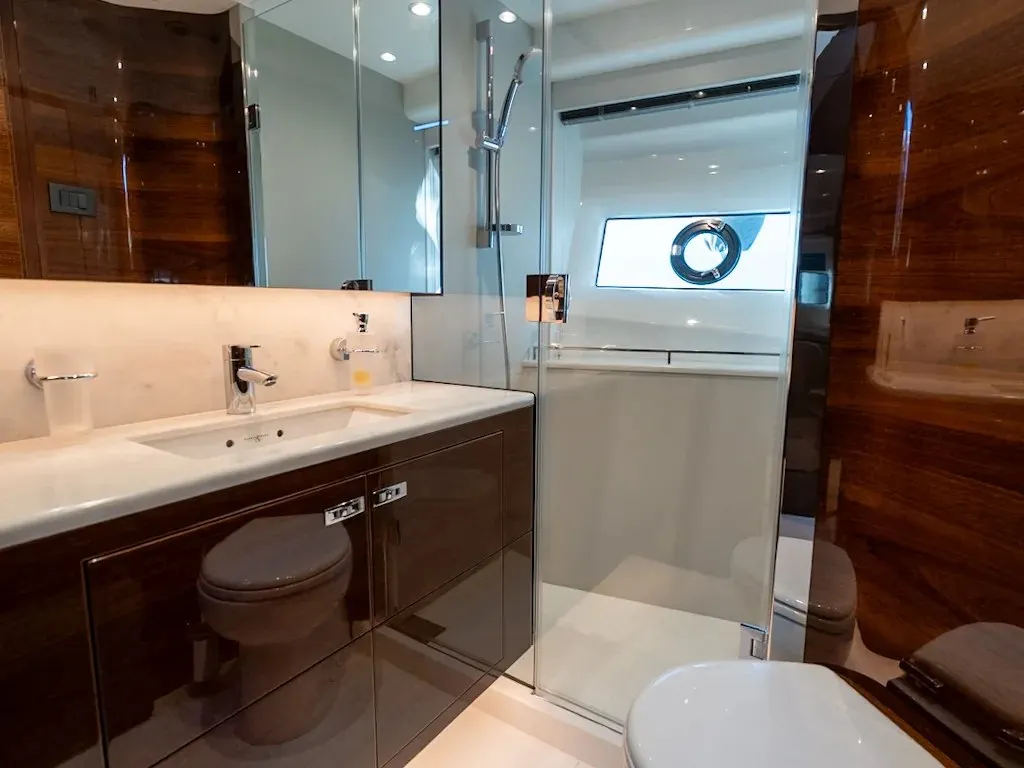 Princess S78 — Interior photo 27