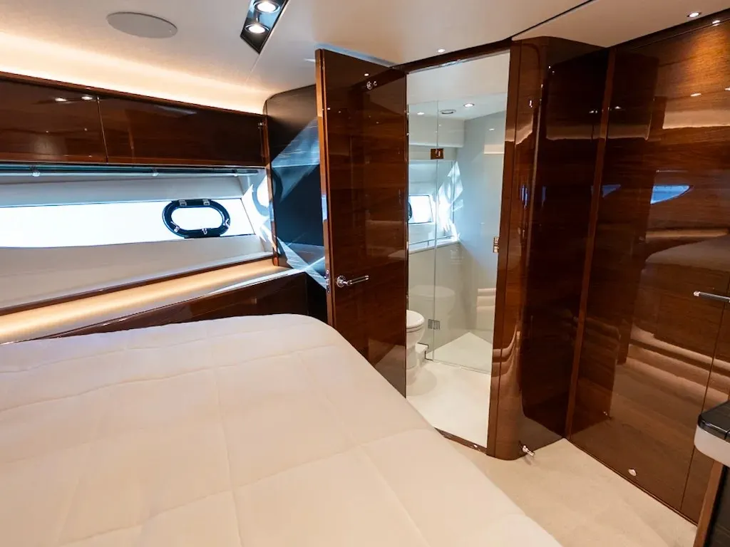 Princess S78 — Interior photo 28