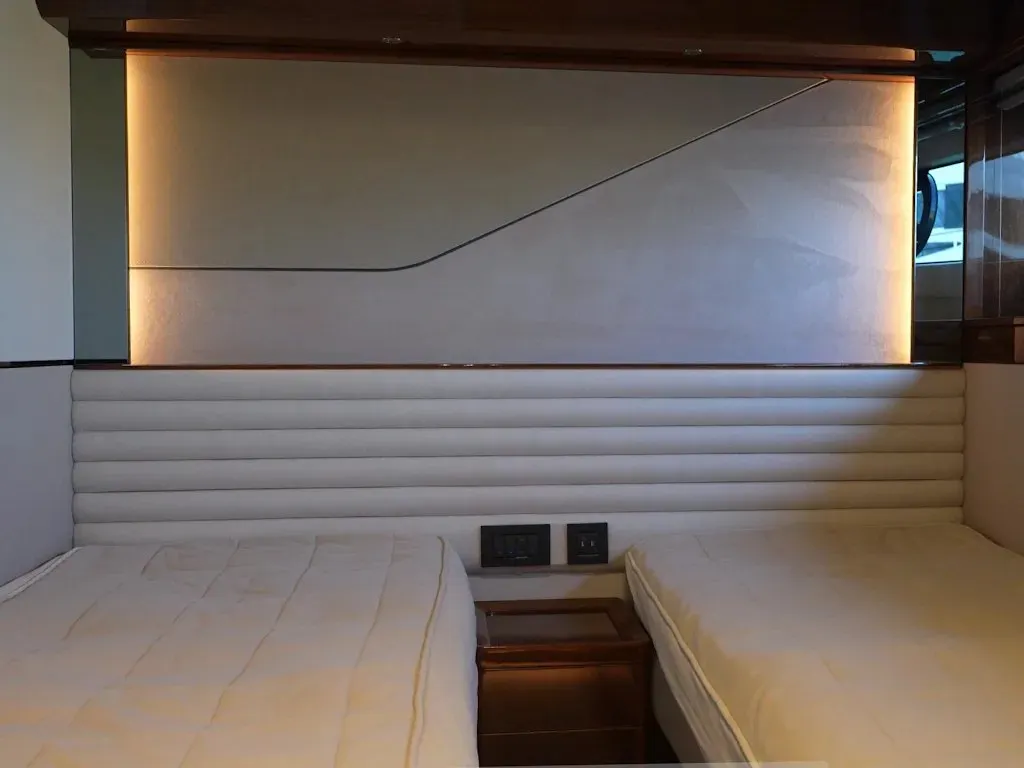 Princess S78 — Interior photo 30