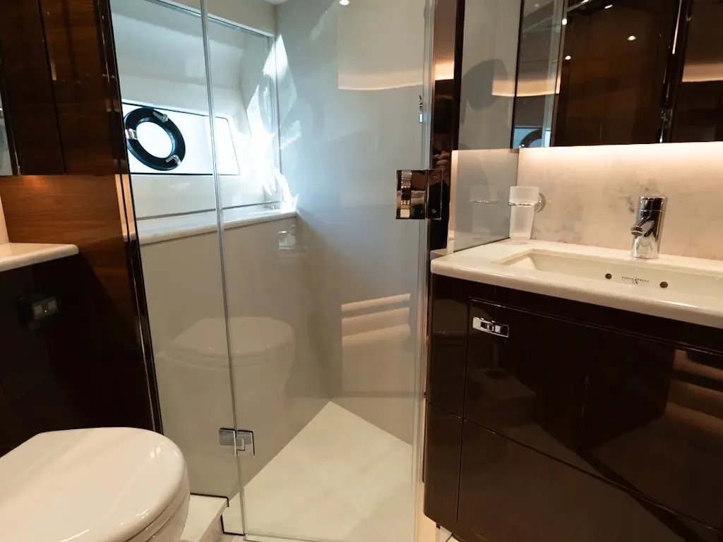 Princess S78 — Interior photo 31