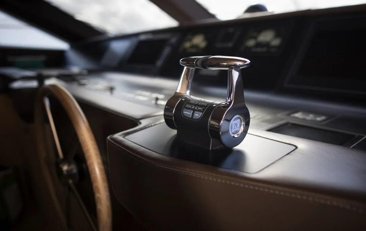 Sanlorenzo SL96 — Interior photo 11