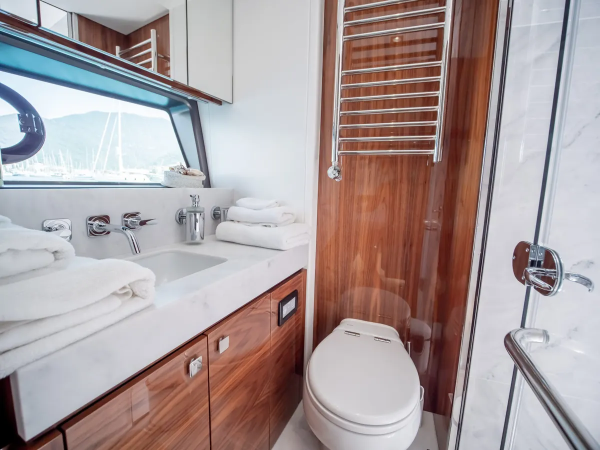 Sunseeker 76 — Interior photo 6