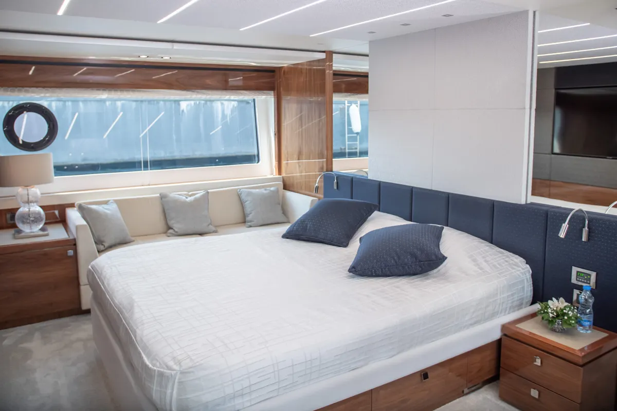 Sunseeker 76 — Interior photo 16