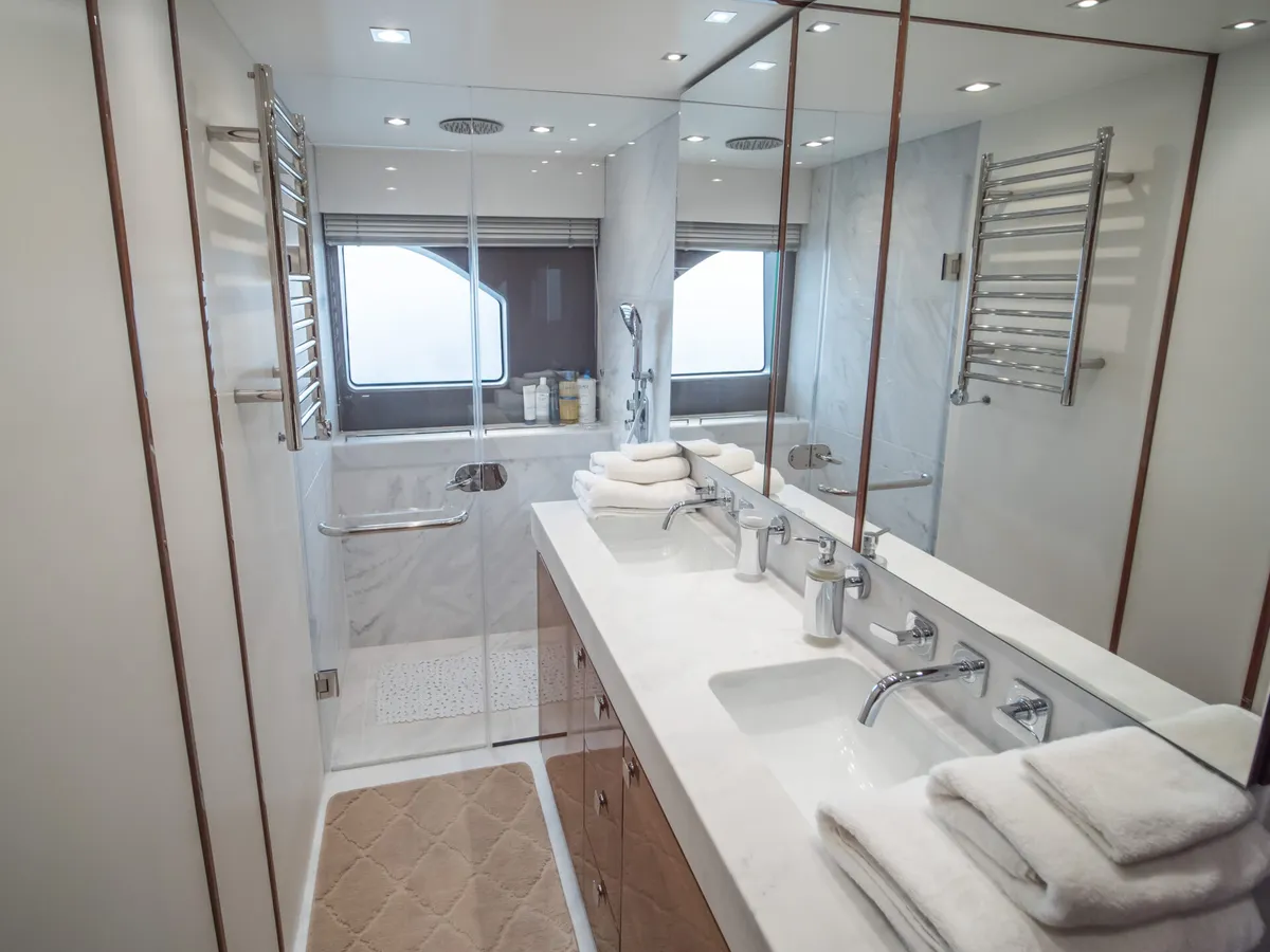 Sunseeker 76 — Interior photo 20