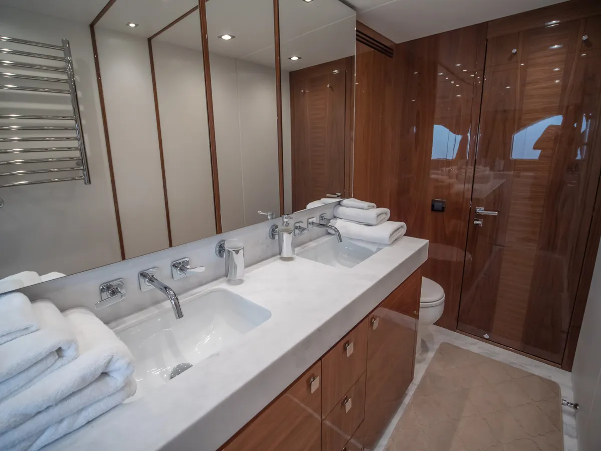 Sunseeker 76 — Interior photo 21
