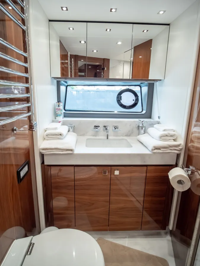 Sunseeker 76 — Interior photo 25