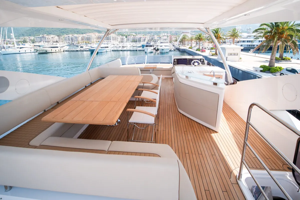 Sunseeker 76 — Interior photo 3