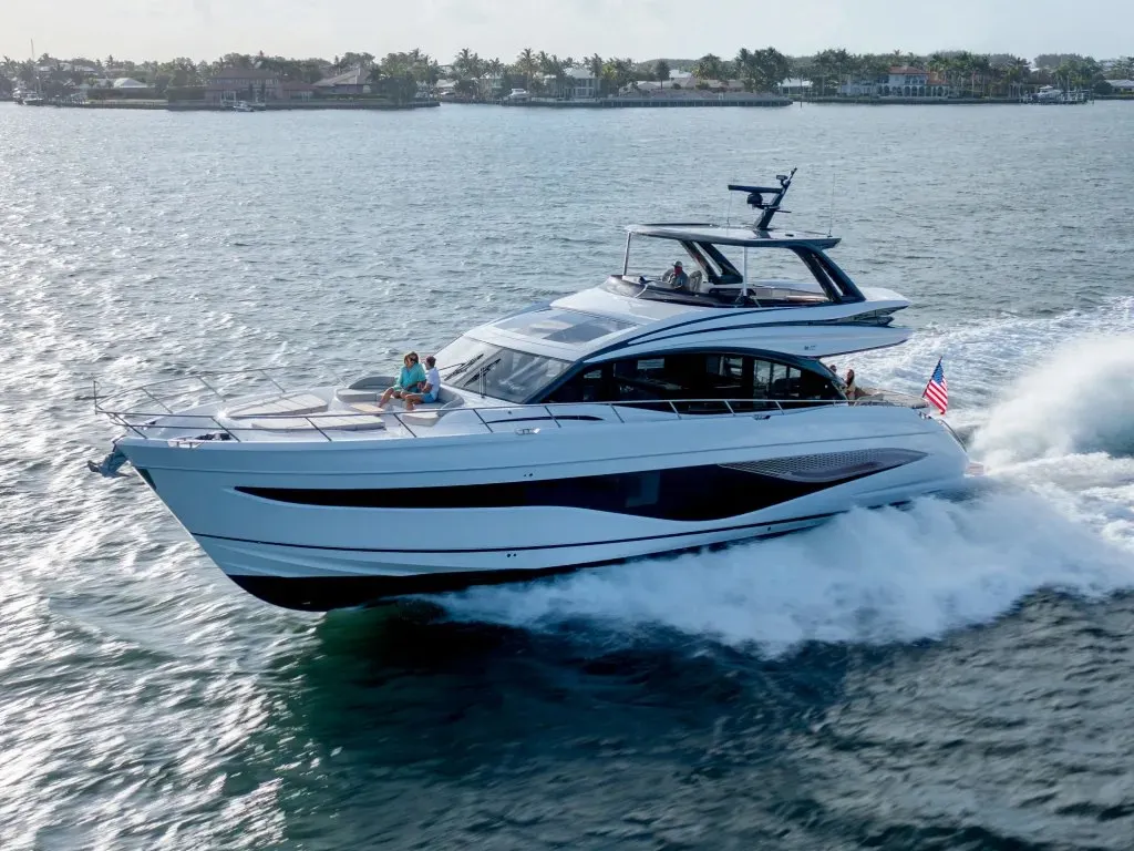 Princess S80 — Exterior photo 5