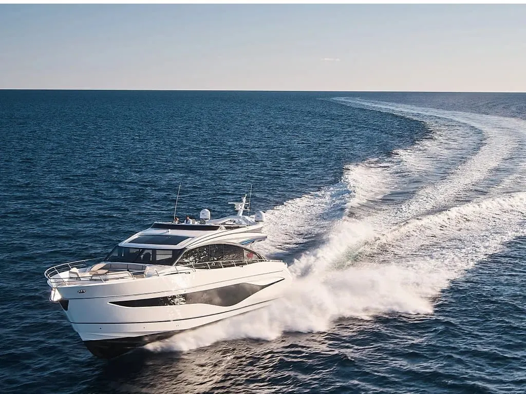 Princess S80 — Exterior photo 8