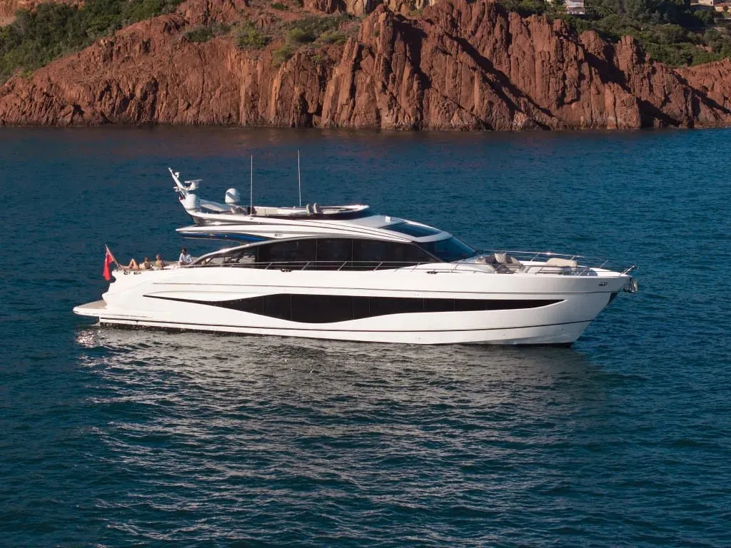 Princess S80 — Exterior photo 13