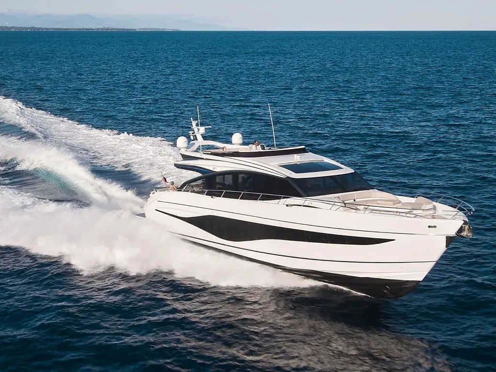Princess S80 — Exterior photo 14