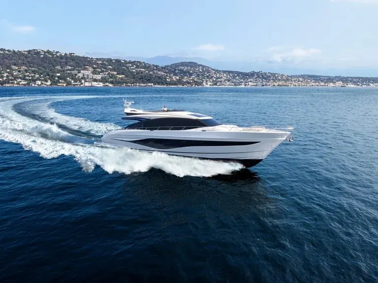 Princess S80 — Exterior photo 17