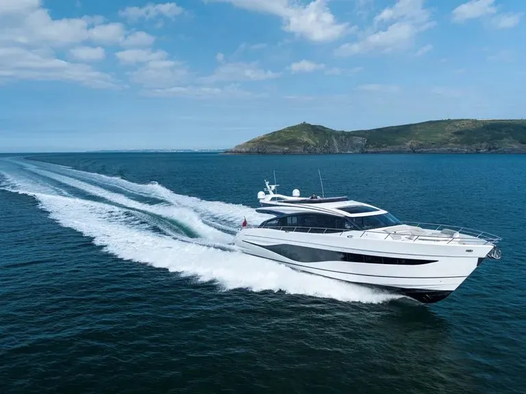 Princess S80 — Exterior photo 19