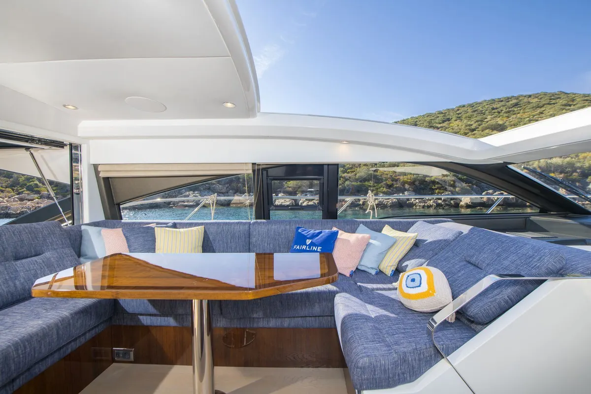 Angel Wings - Fairline Targa 45 GT — Interior photo 10