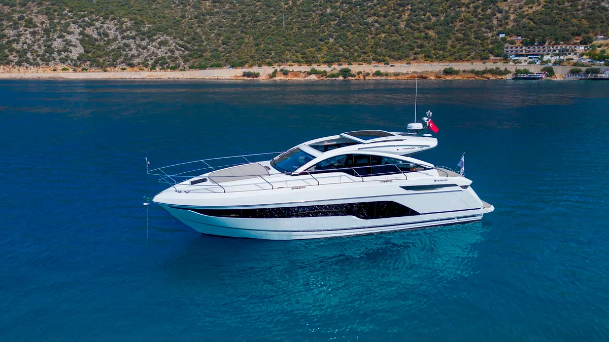 Angel Wings - Fairline Targa 45 GT — Exterior photo 2