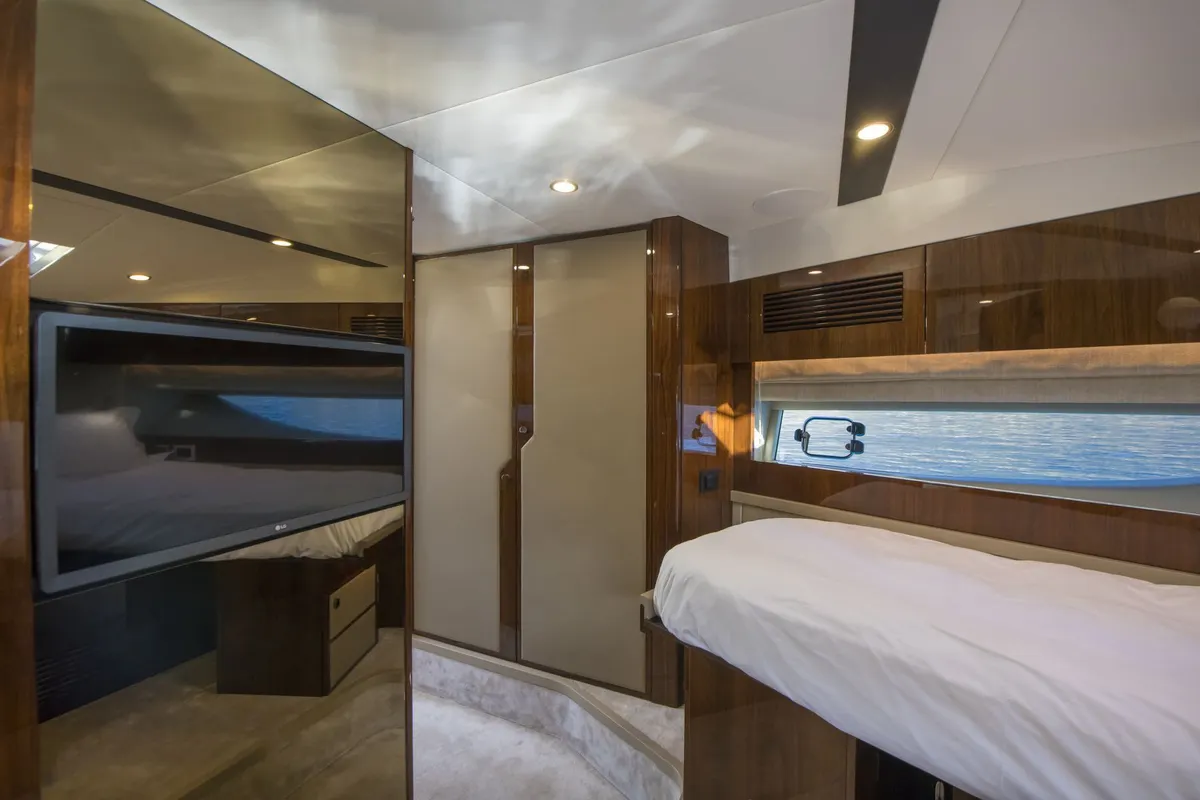 Angel Wings - Fairline Targa 45 GT — Interior photo 26