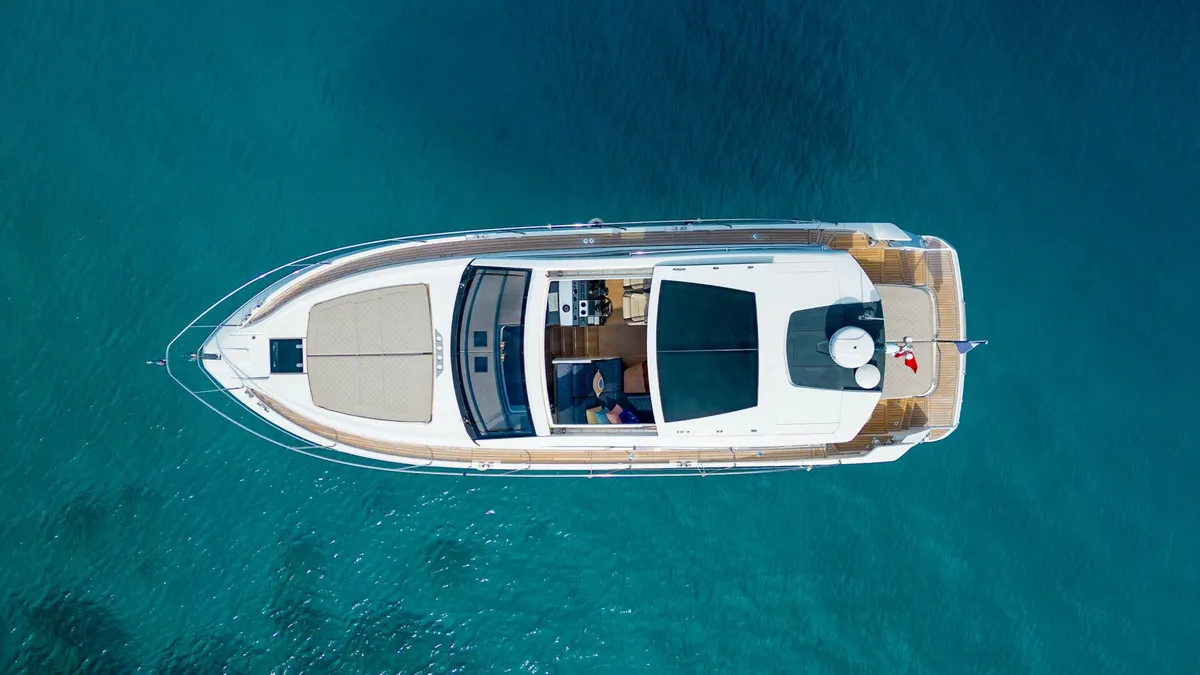 Angel Wings - Fairline Targa 45 GT — Aerial photo 1