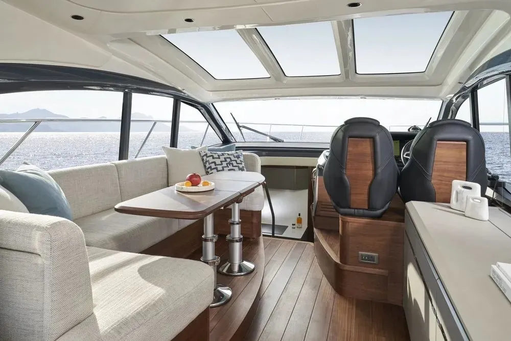 Princess V50 — Exterior photo 24