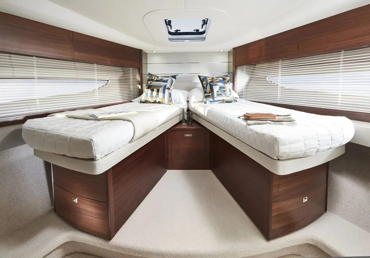 Princess V50 — Exterior photo 33