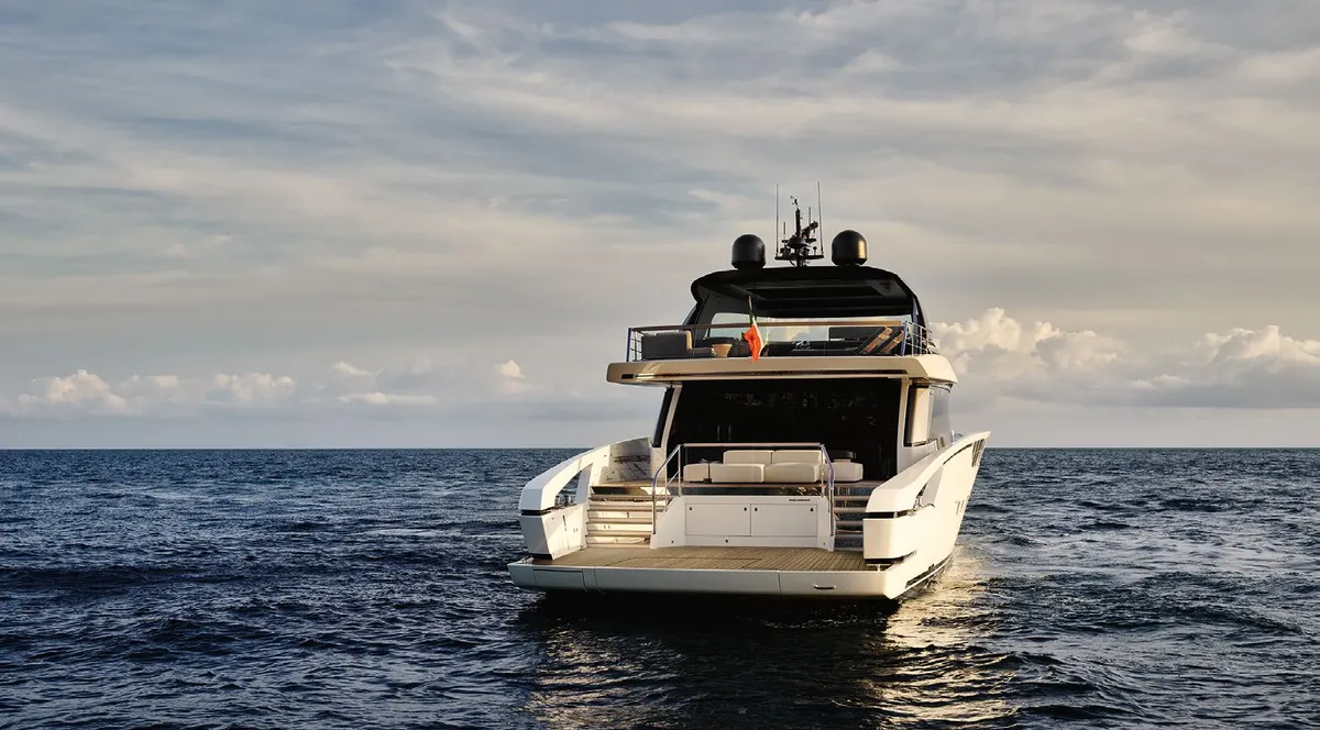 Sanlorenzo SX88 — Exterior photo 3
