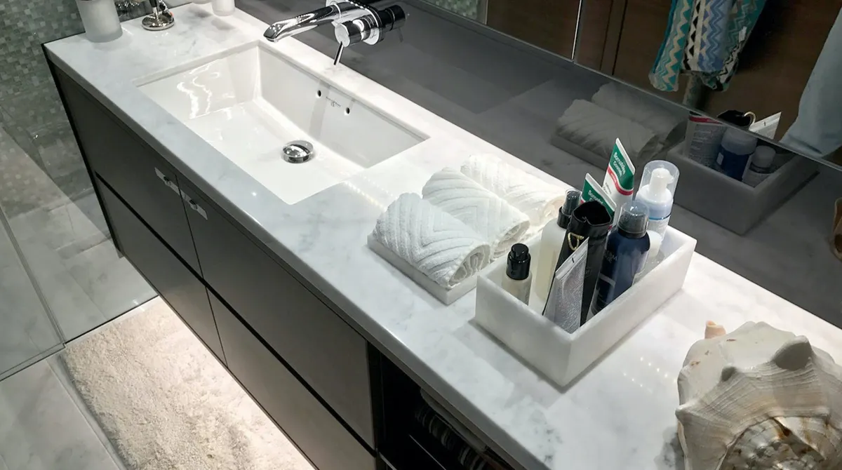 Princess 68 — Interior photo 1