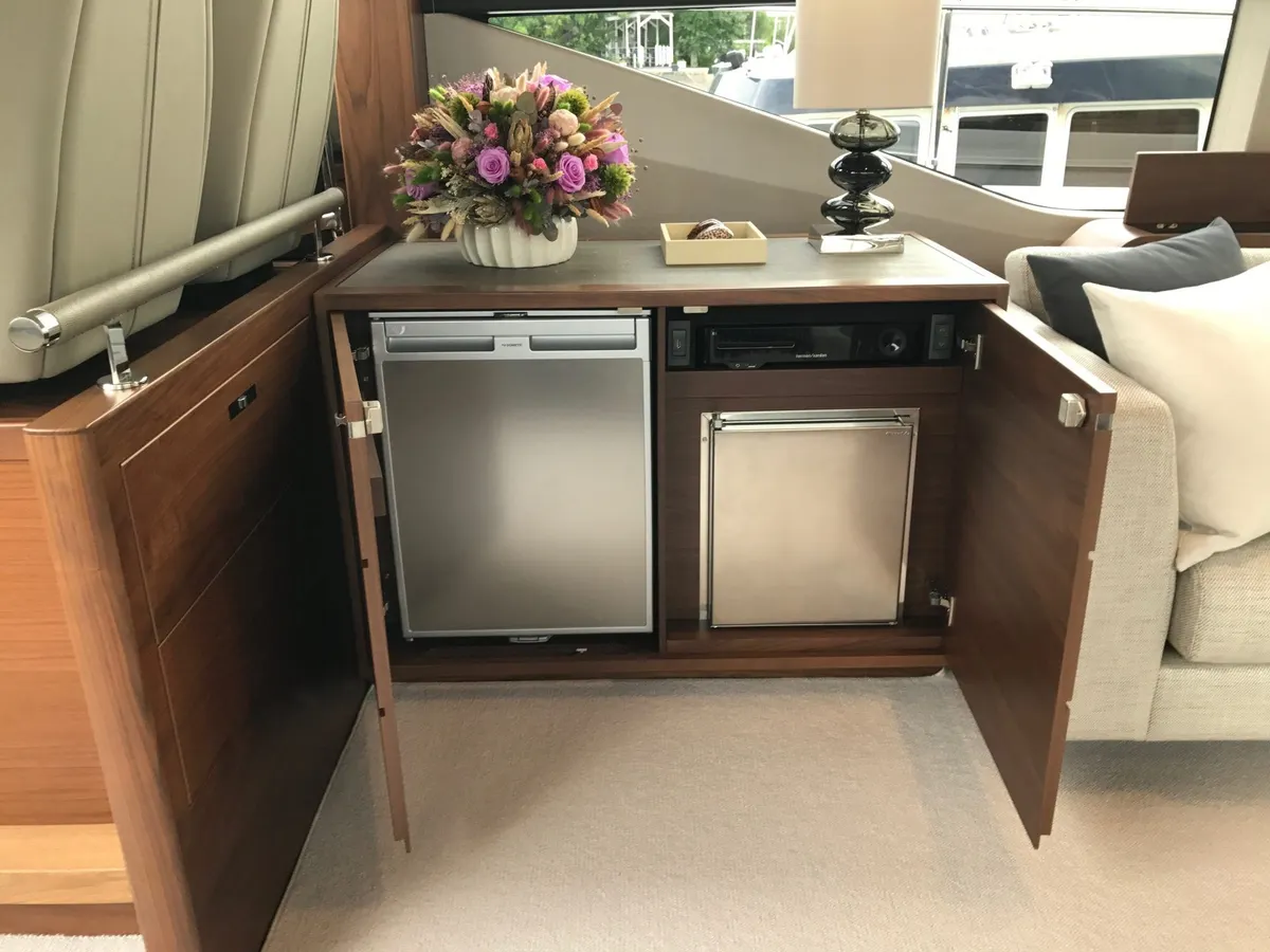 Princess 68 — Interior photo 12