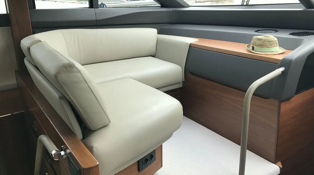 Princess 68 — Interior photo 13