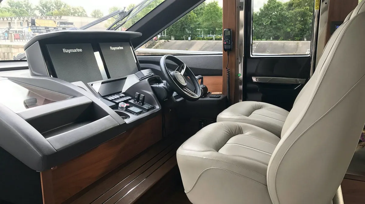 Princess 68 — Interior photo 14