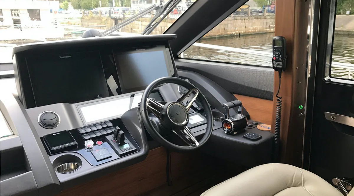 Princess 68 — Interior photo 15