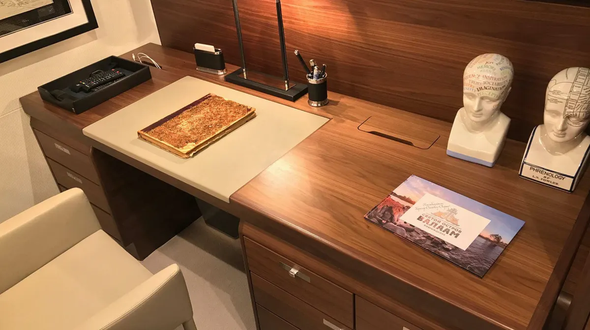 Princess 68 — Interior photo 27