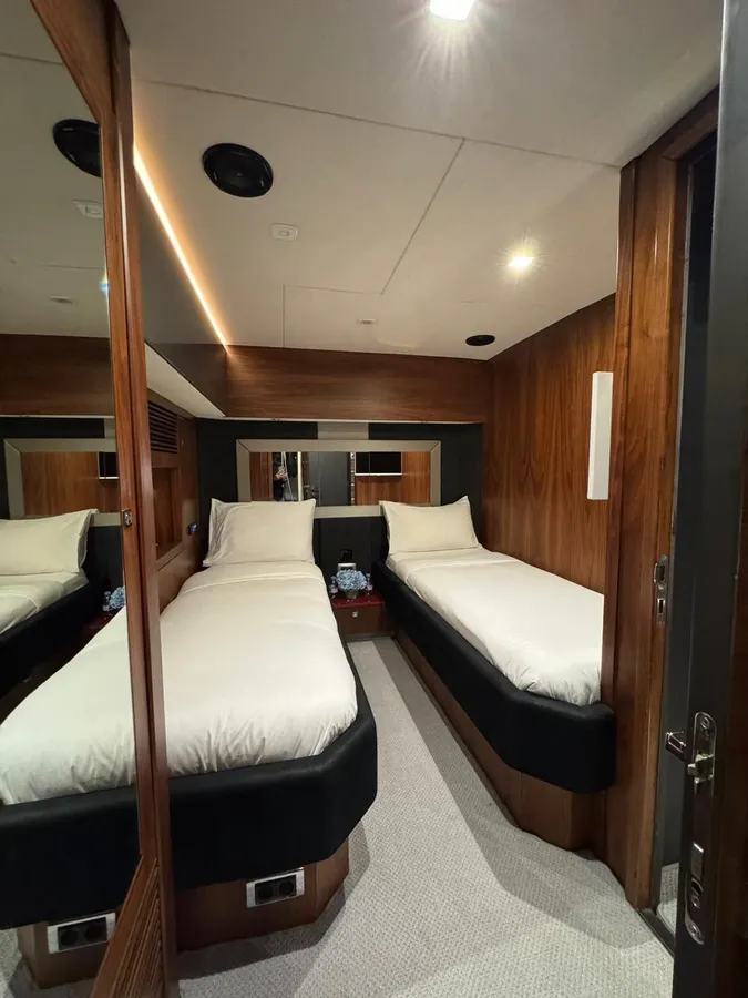 Majdouline - Sunseeker 84 — Exterior photo 10