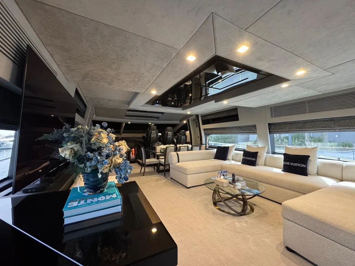 Majdouline - Sunseeker 84 — Exterior photo 12