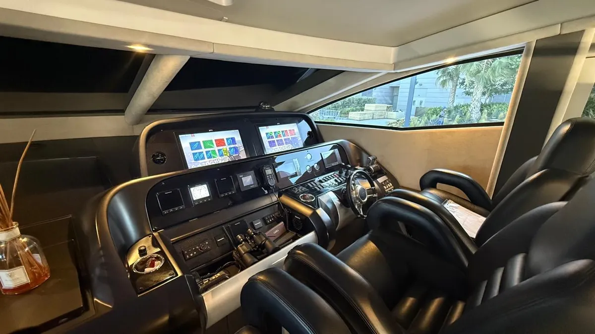 Majdouline - Sunseeker 84 — Exterior photo 15