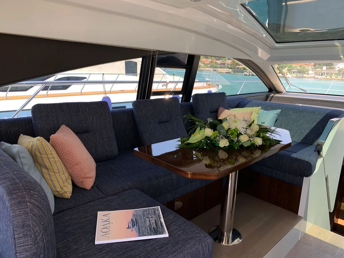 Fairline Targa 45 GT — Exterior photo 13